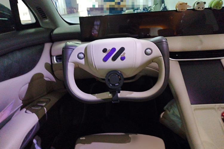 Used IM LS6 2023 Max Standard Edition Steering Wheel