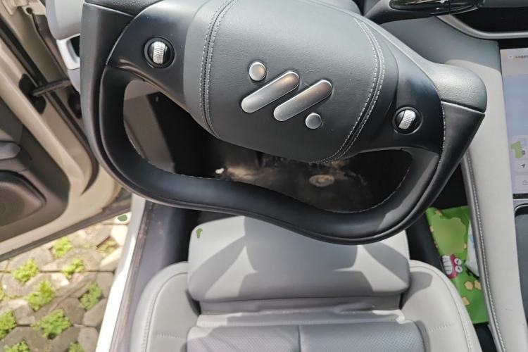 Used IM LS6 2023 Max Standard Edition Steering Wheel