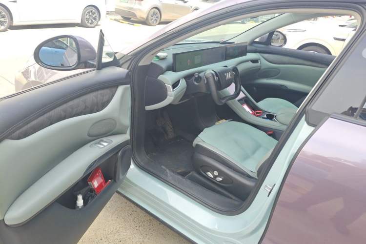 Used IM LS6 2023 Max Standard Edition Driver Seat