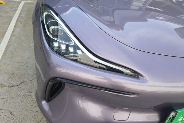 Used IM LS6 2023 Max Standard Edition Right Front Headlight