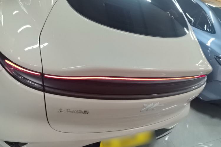 Used IM LS6 2023 Max Long-Range Version Rear