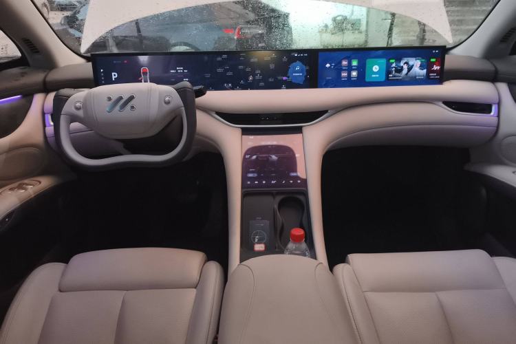Used IM LS6 2023 Max Long-Range Version Center Console