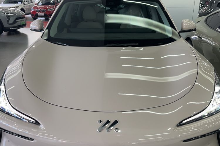 Used IM LS6 2023 Max Extended-Range Version Engine Bay