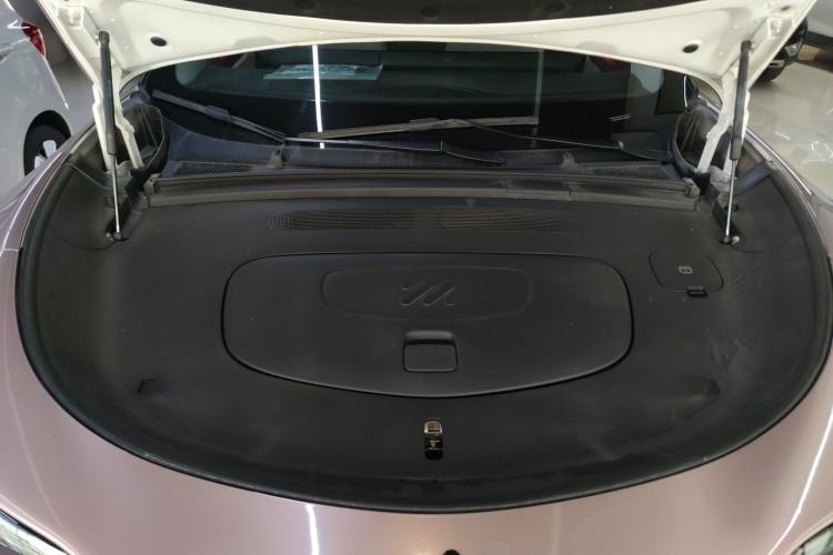 Used IM LS6 2023 Max Long-Range Version Engine Bay