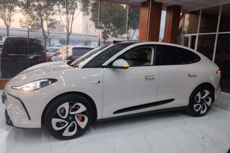 Used IM LS6 2023 Max Enhanced Performance Edition Exterior 3