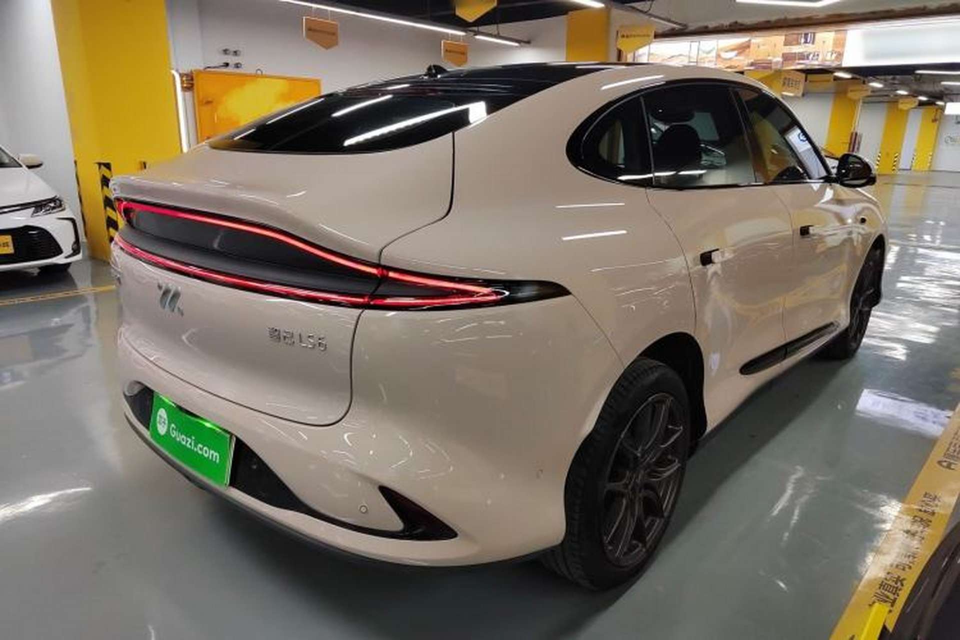 Used IM LS6 2023 Max Standard Edition Exterior 5