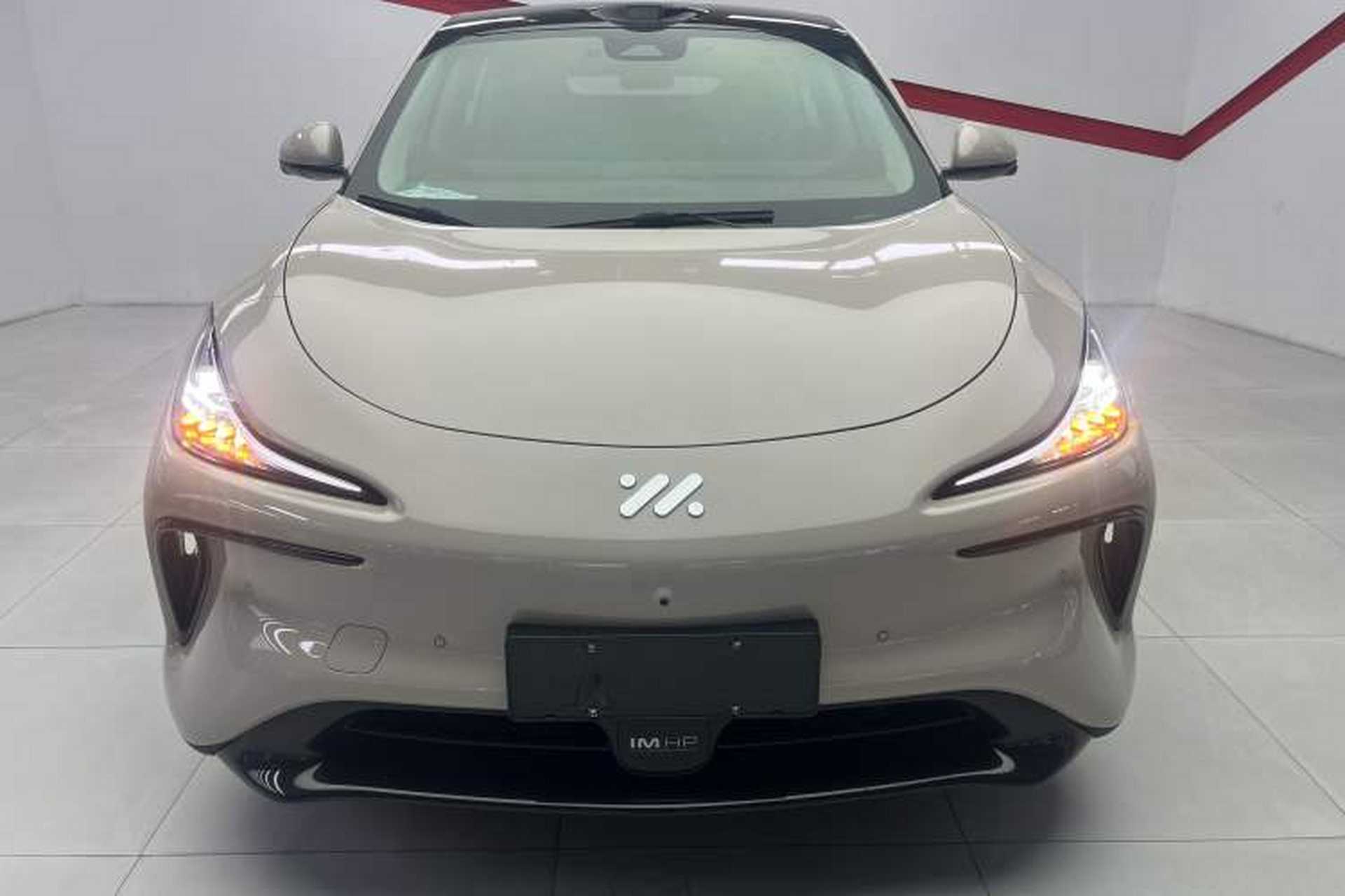 Used IM LS6 2023 Max Long-Range Version Front