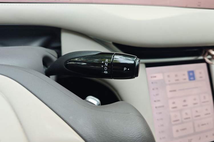 Used IM LS6 2023 Max Enhanced Performance Edition Gear Lever