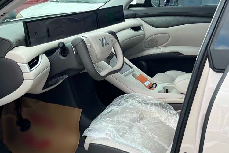 Used IM LS6 2023 Max Extended-Range Version Interior 3