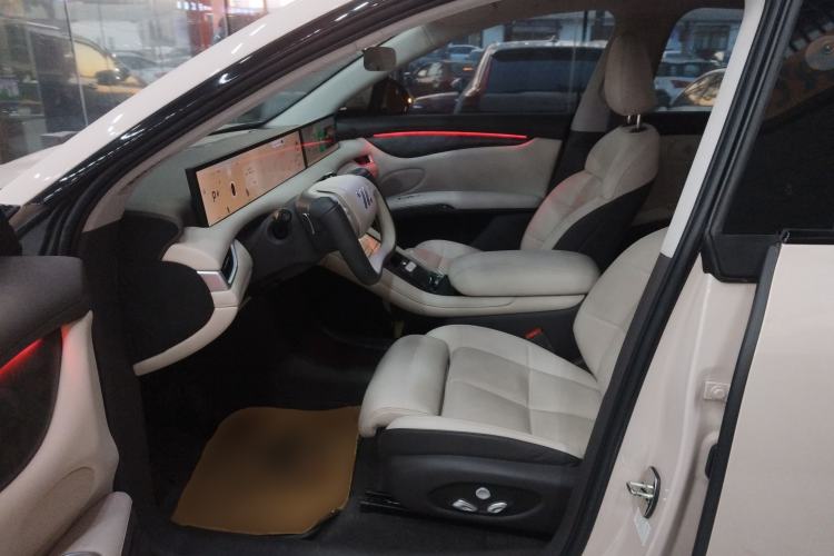 Used IM LS6 2023 Max Enhanced Performance Edition Left Front Seat