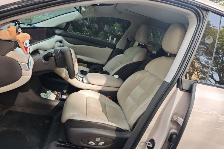 Used IM LS6 2023 Max Enhanced Performance Edition Left Front Seat