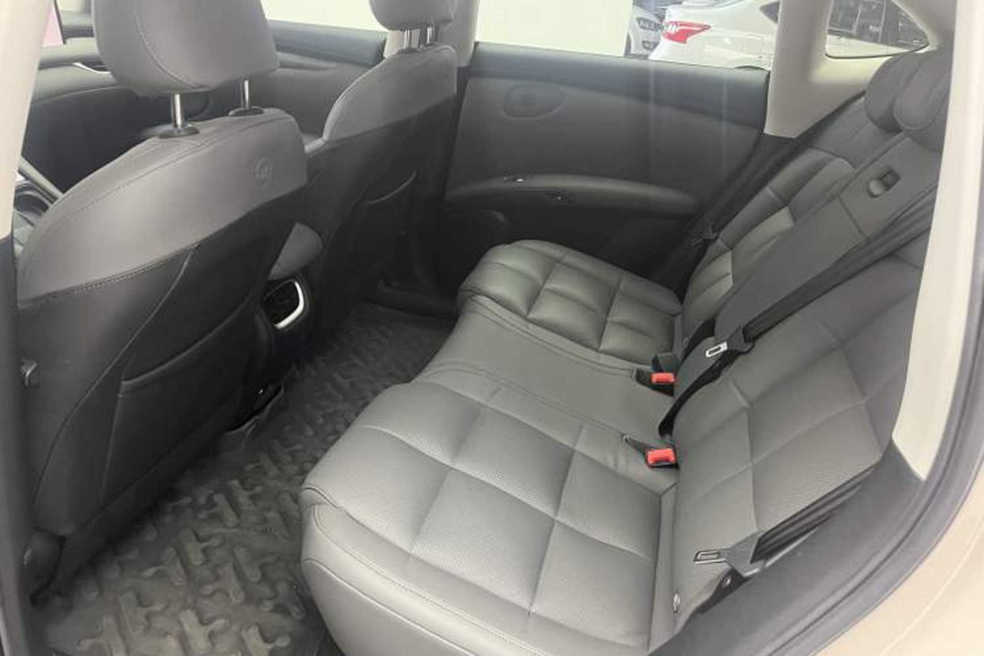 Used IM LS6 2023 Max Long-Range Version Left Rear Seat