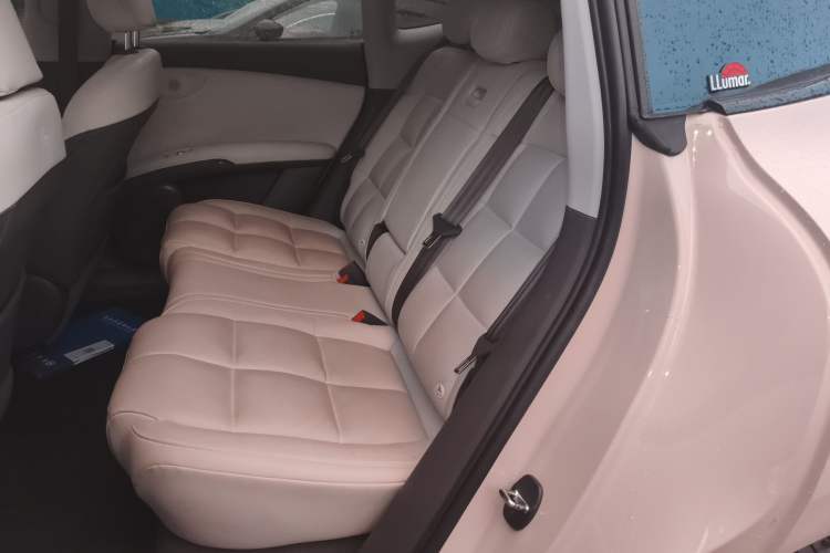 Used IM LS6 2023 Max Long-Range Version Left Rear Seat