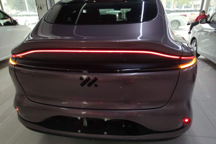 Used IM LS6 2023 Max Long-Range Version Rear