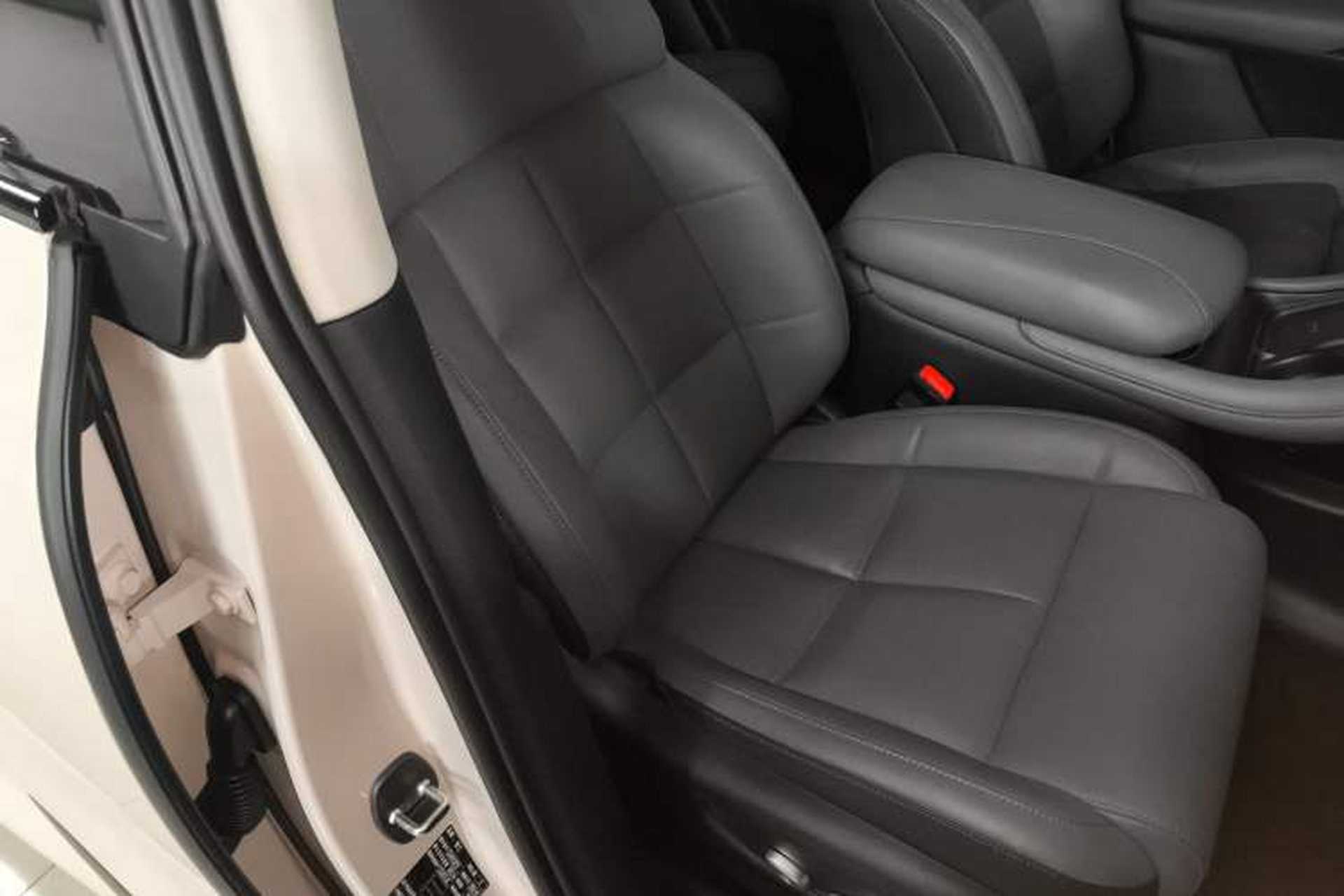 Used IM LS6 2023 Max Standard Edition Right Front Seat