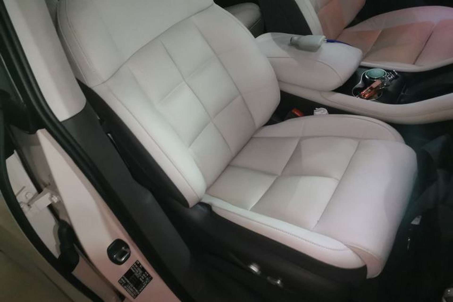 Used IM LS6 2023 Max Standard Edition Right Front Seat