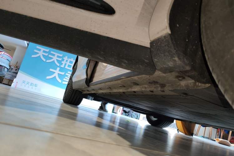 Used IM LS6 2023 Max Long-Range Version Right Side Sill