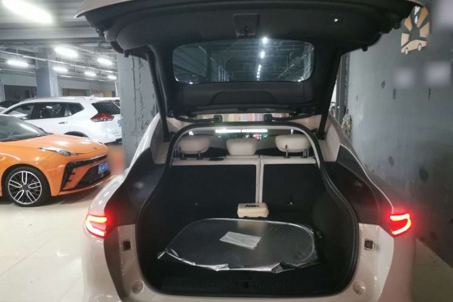 Used IM LS6 2023 Max Standard Edition Trunk