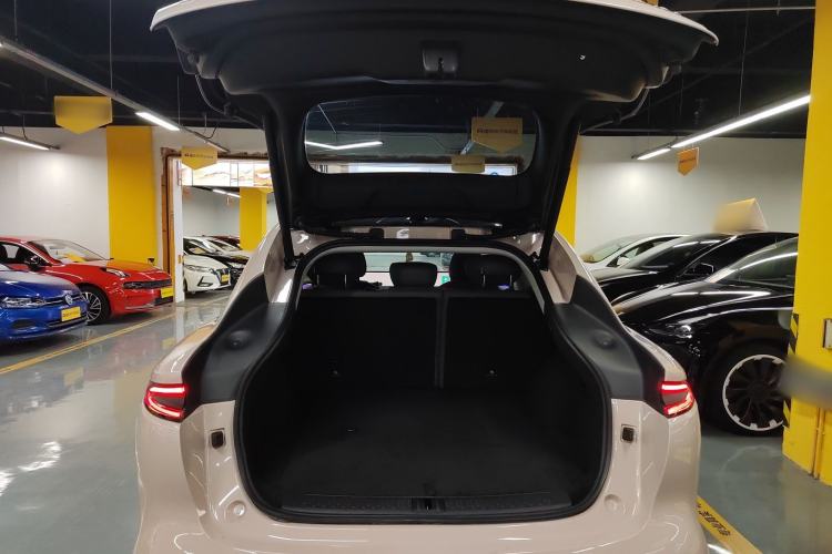 Used IM LS6 2023 Max Standard Edition Trunk
