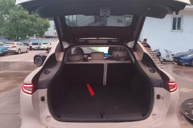 Used IM LS6 2023 Max Long-Range Version Trunk