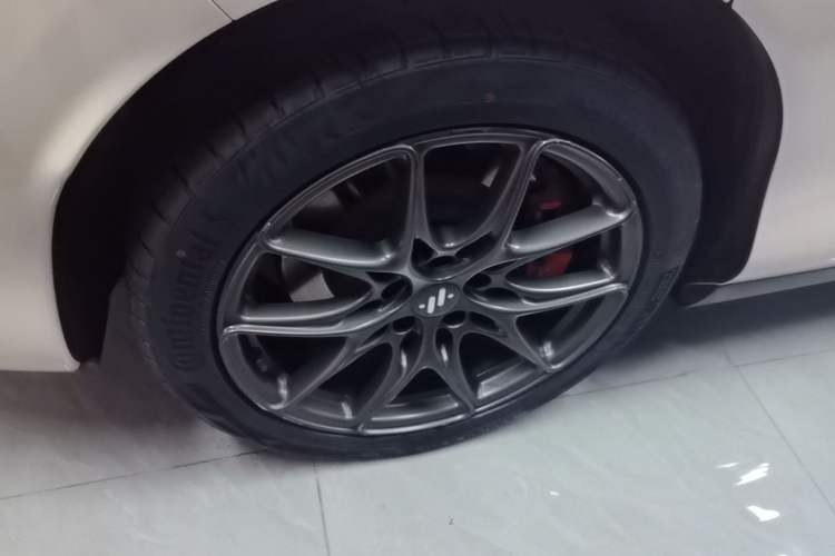 Used IM LS6 2023 Max Long-Range Version Right Rear Wheel Hub