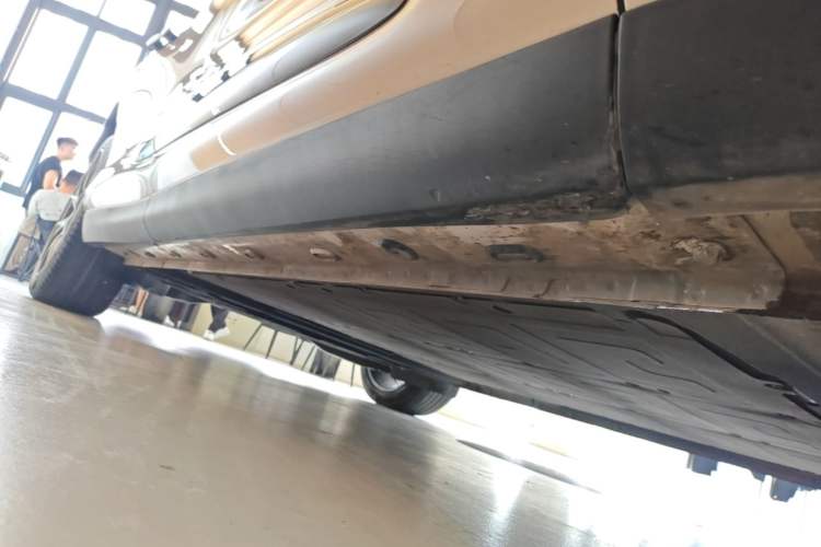 Used IM LS6 2023 Max Standard Edition Right Side Sill