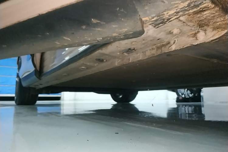 Used IM LS6 2023 Max Standard Edition Right Side Sill