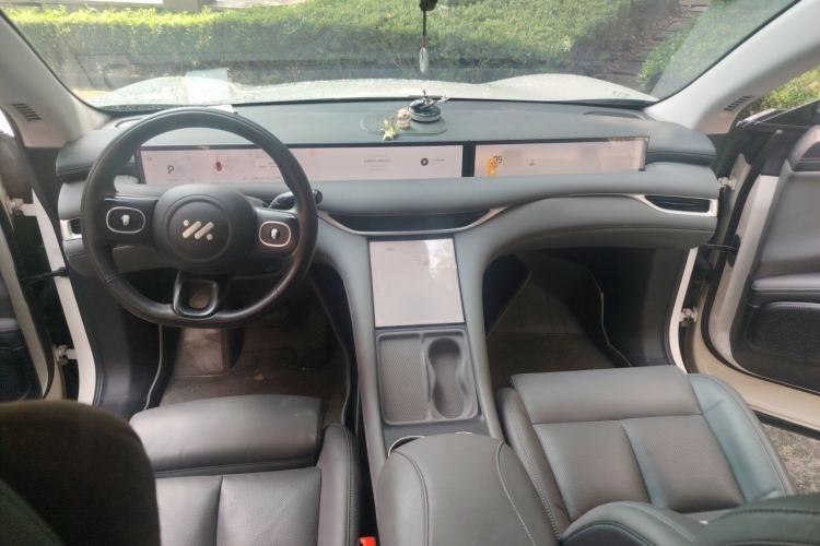 Used IM LS6 2023 Max Long-Range Version Center Console