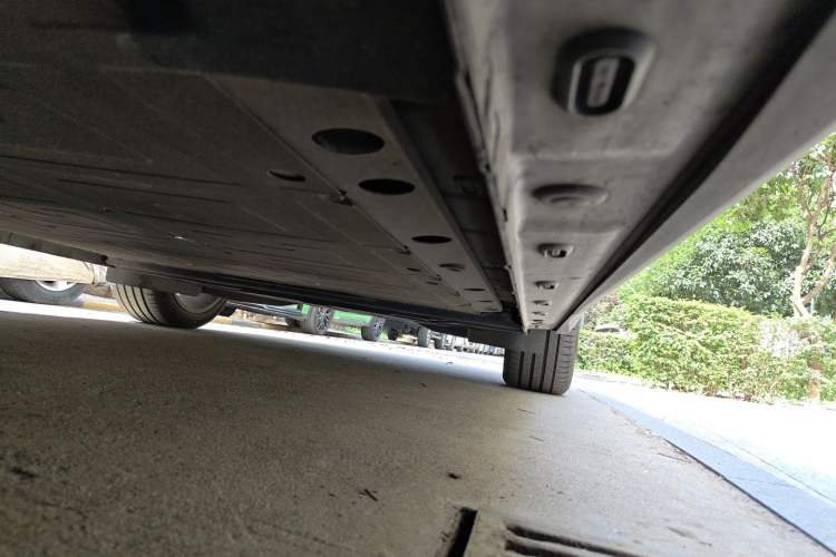 Used IM LS6 2023 Max Standard Edition Chassis Front Left