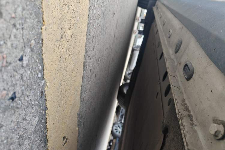 Used IM LS6 2023 Max Standard Edition Chassis Front Right