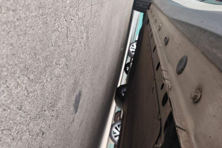 Used IM LS6 2023 Max Standard Edition Chassis Rear Left