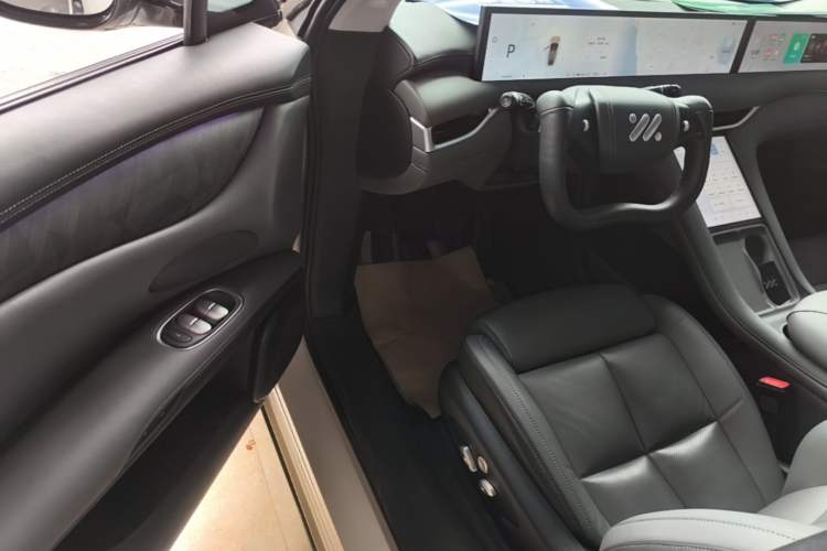 Used IM LS6 2023 Max Standard Edition Driver Seat
