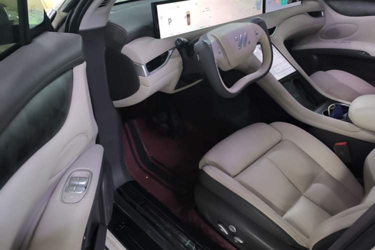 Used IM LS6 2023 Max Standard Edition Driver Seat