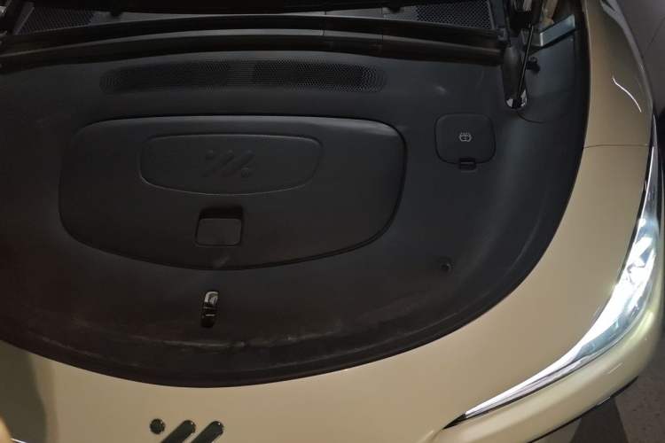Used IM LS6 2023 Max Standard Edition Engine Bay Left