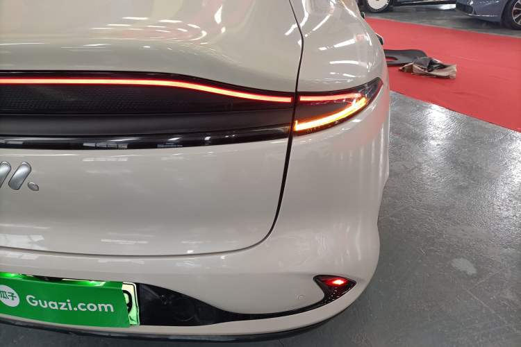 Used IM LS6 2023 Max Standard Edition Exterior 3