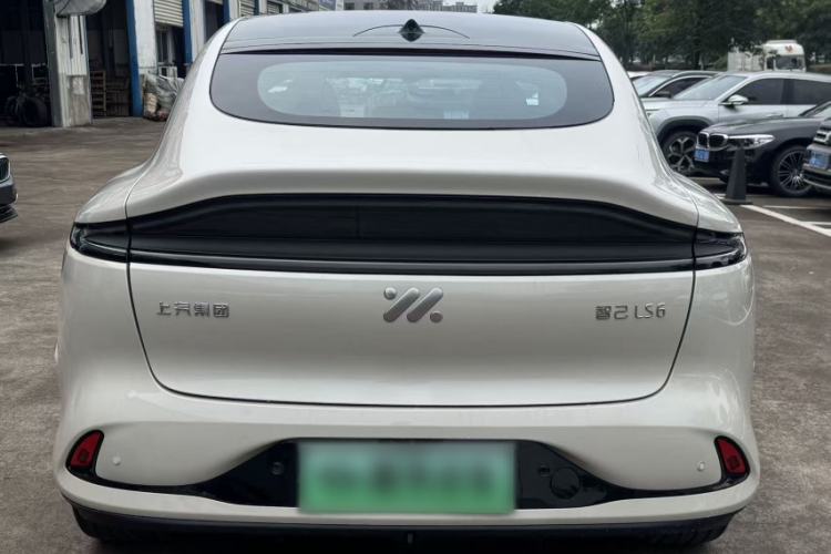 Used IM LS6 2023 Max Standard Edition Exterior 4