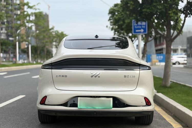 Used IM LS6 2023 Max Enhanced Performance Edition Exterior 4