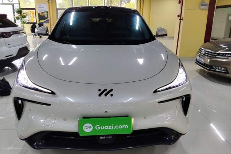 Used IM LS6 2023 Max Standard Edition Front