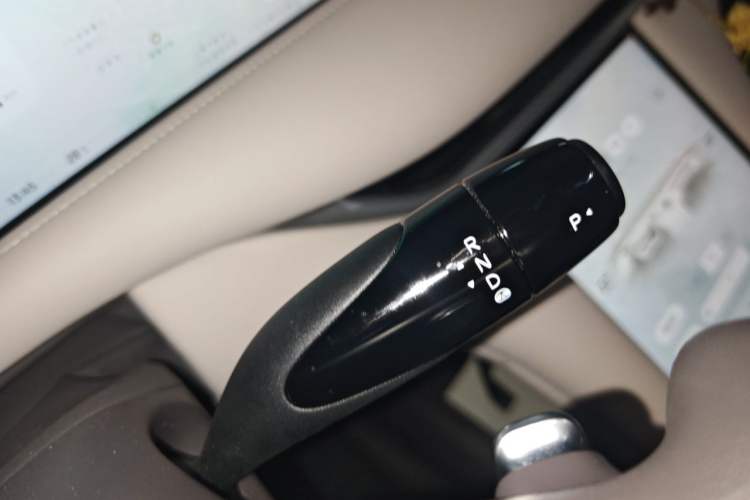 Used IM LS6 2023 Max Long-Range Version Gear Lever