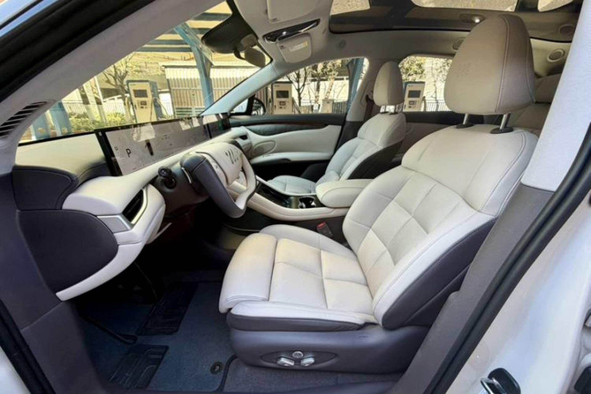 Used IM LS6 2023 Max Standard Edition Interior 4