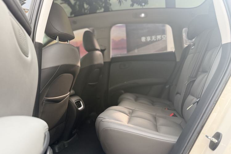Used IM LS6 2023 Max Enhanced Performance Edition Interior 6