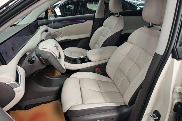 Used IM LS6 2023 Max Standard Edition Left Front Seat