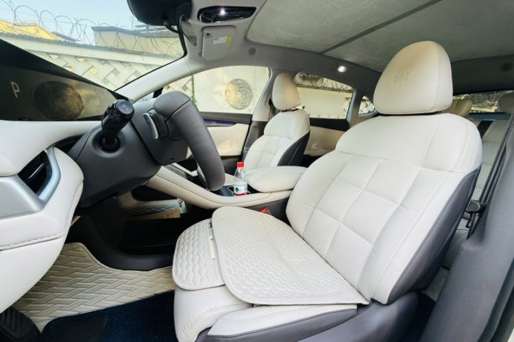 Used IM LS6 2023 Max Enhanced Performance Edition Left Front Seat