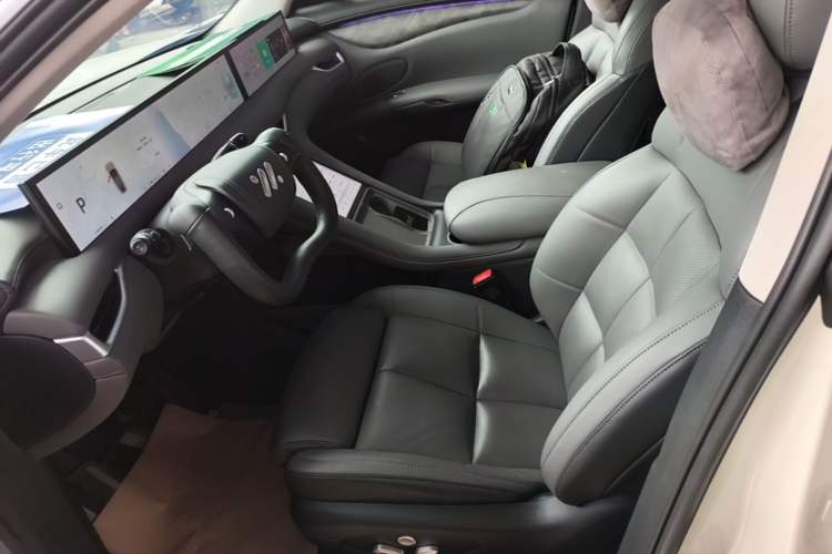 Used IM LS6 2023 Max Standard Edition Left Front Seat
