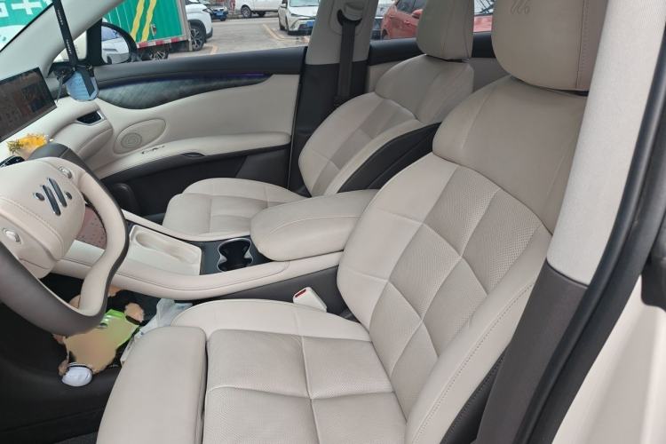 Used IM LS6 2023 Max Standard Edition Left Front Seat