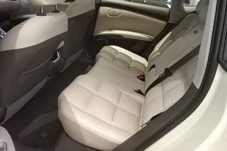 Used IM LS6 2023 Max Enhanced Performance Edition Left Rear Seat