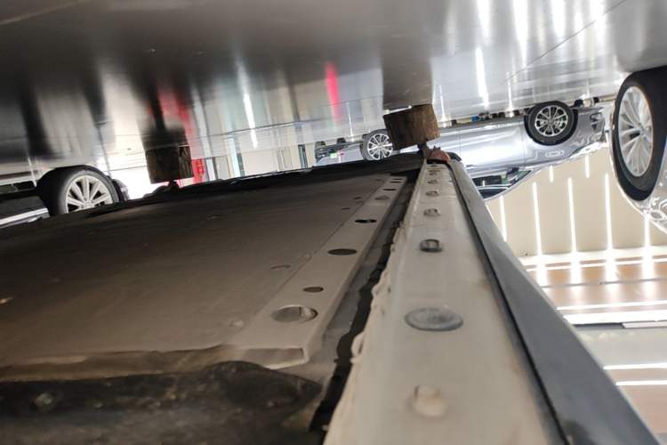 Used IM LS6 2023 Max Standard Edition Left Side Sill