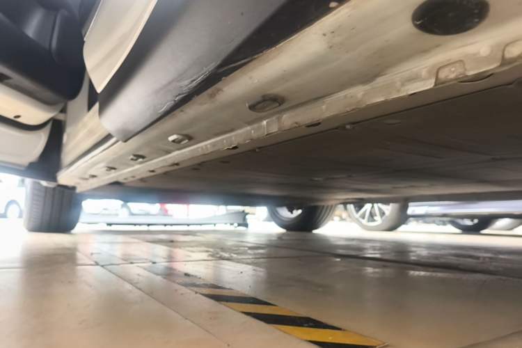 Used IM LS6 2023 Max Standard Edition Left Side Sill