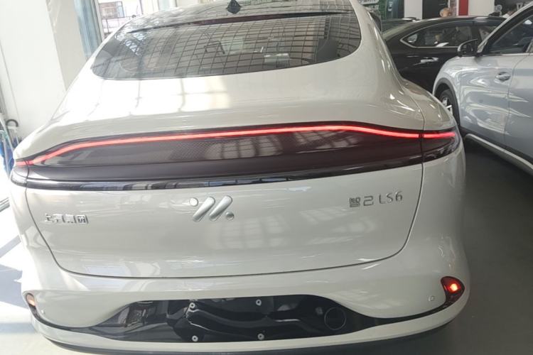 Used IM LS6 2023 Max Long-Range Version Rear