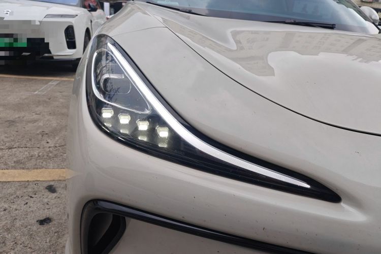 Used IM LS6 2023 Max Standard Edition Right Front Headlight